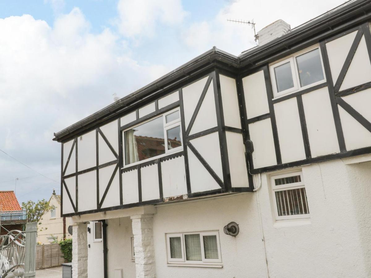 Daisy'S Den Apartamento Whitby Exterior foto