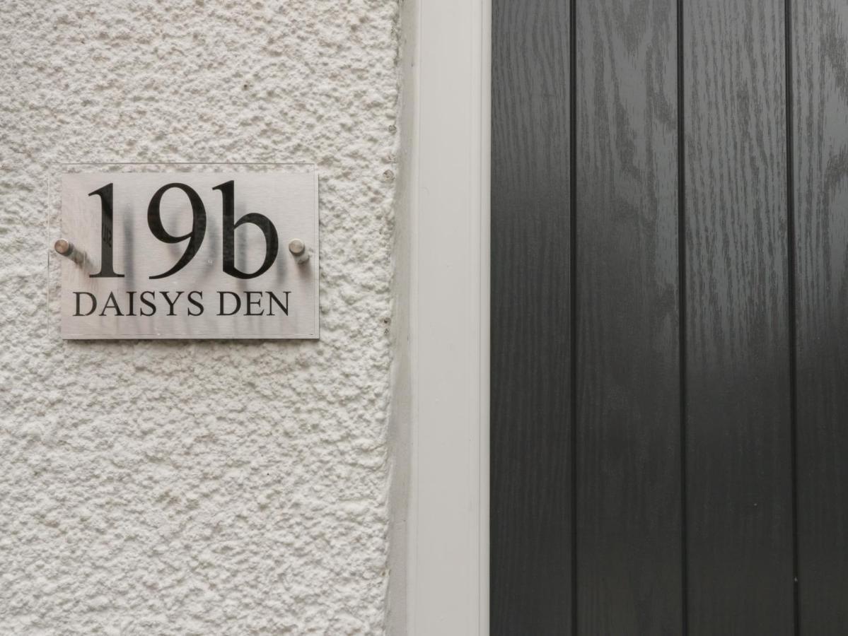Daisy'S Den Apartamento Whitby Exterior foto