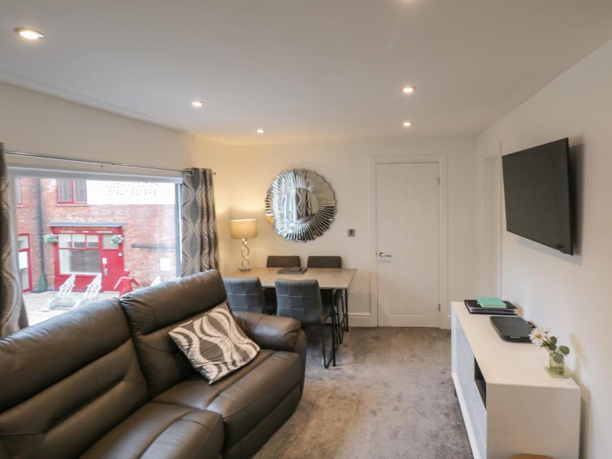 Daisy'S Den Apartamento Whitby Exterior foto